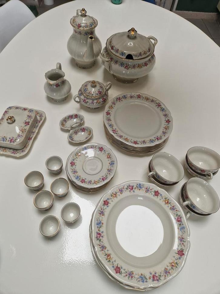 Hutschenreuther met volledige service 36 stuks, Antiek en Kunst, Antiek | Servies compleet, Ophalen