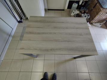 Keukentafel 80 x 120 cm beschikbaar voor biedingen