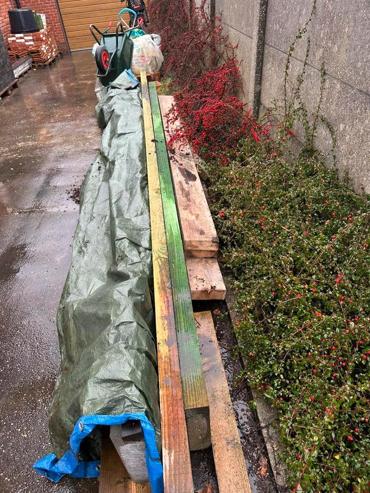 Partij constructiehout – balken en palen – diverse lengtes, Jardin & Terrasse, Poteaux, Poutres & Planches, Utilisé, Poutres, Bois dur