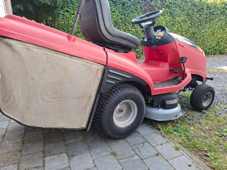 Gezocht zitmaaier, grasmaaier, kettingzaag quads motorfiets, Motoren, Quads en Trikes, Ophalen of Verzenden