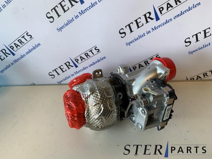 Turbo d'un Mercedes E-Klasse, Autos : Pièces & Accessoires, Moteurs & Accessoires, Mercedes-Benz, Neuf, 12 mois de garantie, Enlèvement ou Envoi