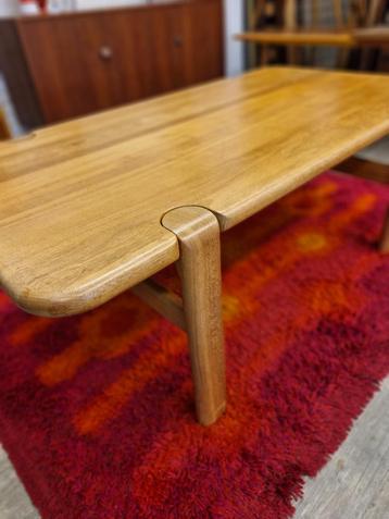 Vintage Deens design salontafel J. Olson & Son beschikbaar voor biedingen