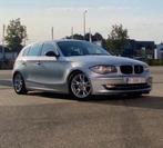 BMW 1 serie, Auto's, Te koop, Zilver of Grijs, Benzine, Onderhoudsboekje