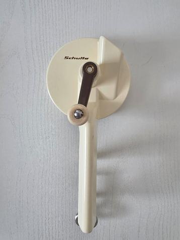 Bonenmachine  beschikbaar voor biedingen