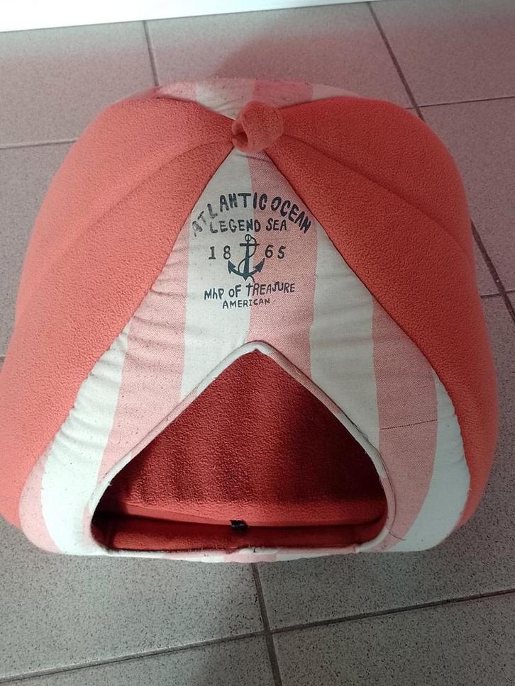 Te koop mand voor kleine hond of kat, Dieren en Toebehoren, Kattenmanden, Zo goed als nieuw, Overige, Ophalen of Verzenden