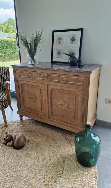 Buffet Vintage  beschikbaar voor biedingen