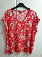 Rood gebloemd bloesje met V- hals en korte mouw, 40, Enlèvement ou Envoi, Comme neuf, Rouge