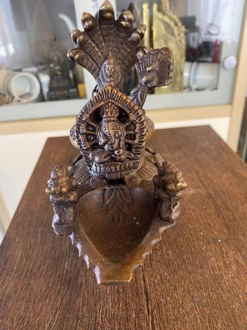 Newari culturele Ganesh Sukunda-boterlamp beschikbaar voor biedingen