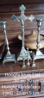 2 Stel oude kruisbeelden, Enlèvement ou Envoi