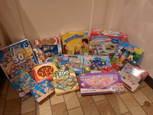 Verschillende gezelschapsspellen, bouwblokken, puzzels,..., Hobby en Vrije tijd, Gezelschapsspellen | Bordspellen, Zo goed als nieuw