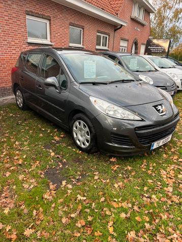 Peugeot 207sw 1.4i benzine 2011 102300km met airco / panodak beschikbaar voor biedingen