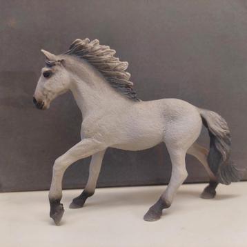 Schleigh paardje beschikbaar voor biedingen