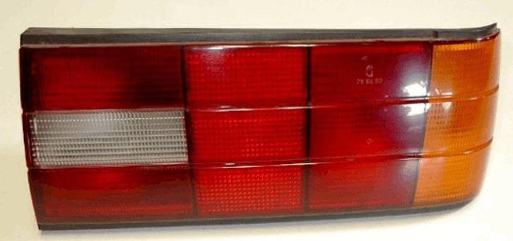 Achterlicht rechts BMW 3 serie E30 63211386942 1386942, Auto-onderdelen, Verlichting, BMW, Gebruikt, Ophalen of Verzenden