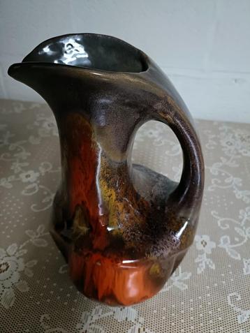 Keramische vaas – Rood en zwart – Modern design beschikbaar voor biedingen