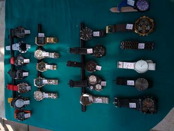 NIEUWE HORLOGES,,,UNISEX,,,DAMES EN HEREN beschikbaar voor biedingen