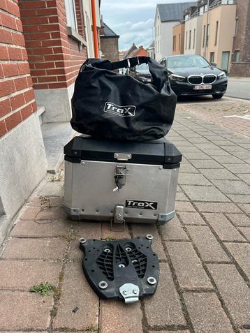 Topcase SW met waterdichte binnentas beschikbaar voor biedingen