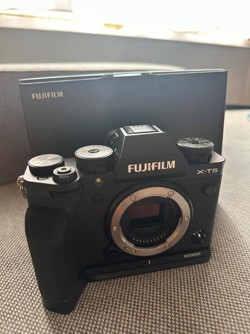 Fujifilm X-T5 in nieuwstaat gegarandeerd tot mei 2030., Audio, Tv en Foto, Fotocamera's Digitaal, Ophalen of Verzenden