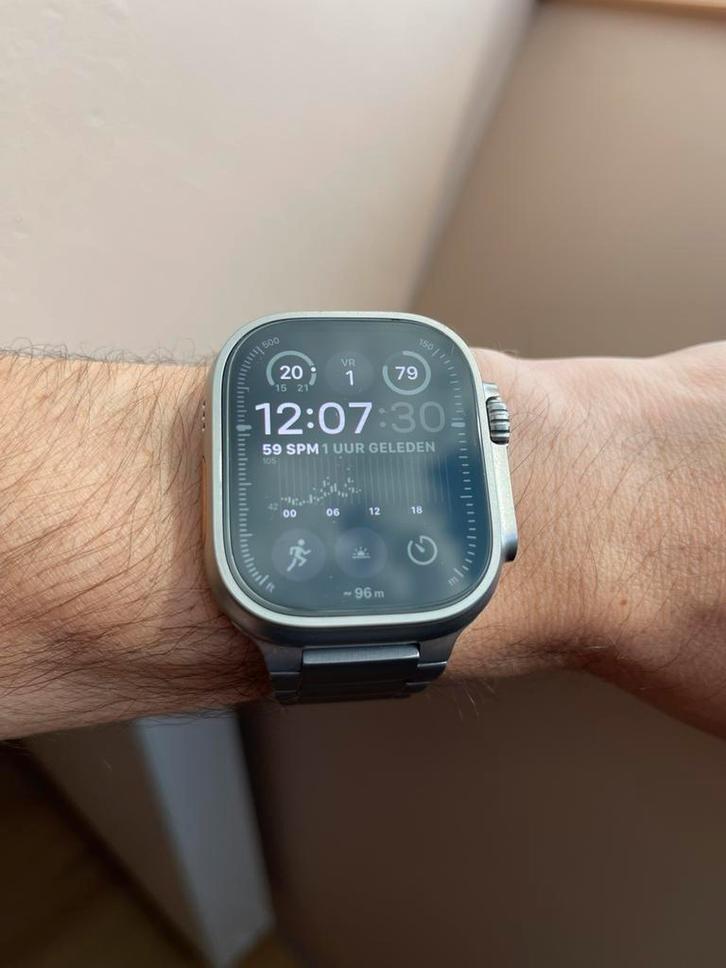 Apple Watch Ultra1 – uitstekende staat + titanium bandje, Handtassen en Accessoires, Smartwatches, Zo goed als nieuw, iOS, Zilver