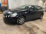 Volvo v60 diesel 2.0 L année 2013, 5 places, Noir, Break, Automatique