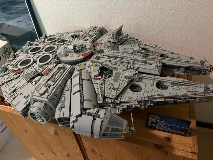 Kit complet Lego 75192 Millennium UCS, Enfants & Bébés, Jouets | Duplo & Lego, Lego, Ensemble complet, Enlèvement