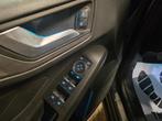 Ford Focus Titanium  benzine  12 maanden garantie, Auto's, Ford, Stof, Euro 6, Blauw, Bedrijf
