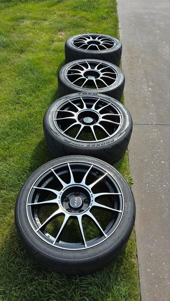 Kit roues Opel Speedster semi slick 17" Toyo R888 R jantes, Auto-onderdelen, Banden en Velgen, Banden en Velgen, Zomerbanden, 17 inch