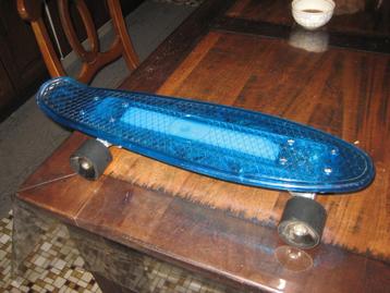 Skater board 55 lang en 15 breedte  beschikbaar voor biedingen