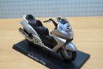 Honda Silverwing FJS motor scooter 1:18 los, Ophalen of Verzenden, Nieuw, Motor, Welly