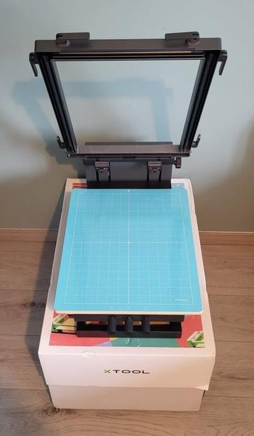 Matériel de sérigraphie xTool - Utilisé pour un projet beschikbaar voor biedingen