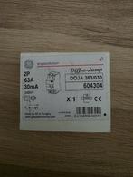 Nieuwe Differentieelschakelaar 2P 63A 30mA en 2P 40A 30mA, Ophalen of Verzenden, Nieuw, Schakelaar