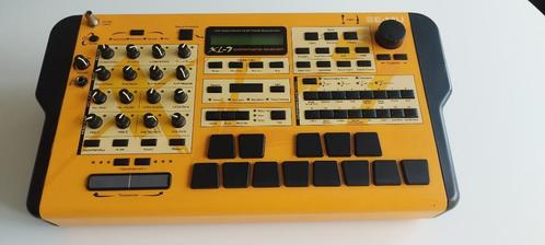 E-MU XL-7 Command Station, Muziek en Instrumenten, Synthesizers, Zo goed als nieuw, Overige merken, Met midi-aansluiting, Ophalen