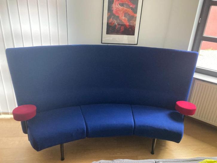 Post moderne bank van Johanners Foersom en Peter Hiort Loren, Huis en Inrichting, Zetels | Zetels, Gebruikt, Driepersoons, 200 tot 250 cm