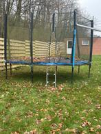 Grand trampoline, Ophalen, Gebruikt