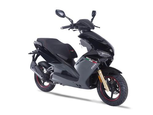 GPX 50 een sportieve scooter voor een betaalbare prijs, Vélos & Vélomoteurs, Scooters | Marques Autre, Neuf, Essence, Enlèvement ou Envoi