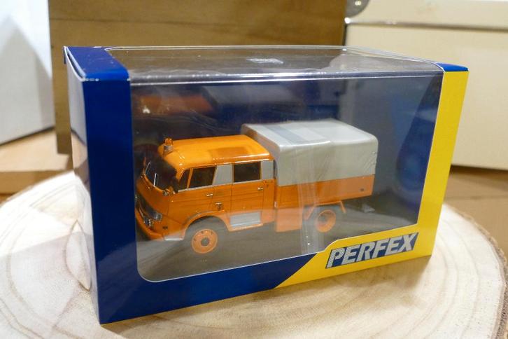 Miniatuurtruck Citroën 700 DDE met dekzeil, Hobby en Vrije tijd, Modelauto's | 1:43, Nieuw, Bus of Vrachtwagen, Overige merken