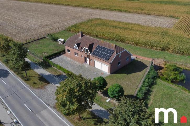 Degelijk gebouwde grote woning vol potentieel in Ledegem, Immo, Maisons à vendre, Province de Flandre-Occidentale, 500 à 1000 m²