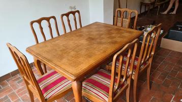 Table et 6 chaises, chêne massif, marqueterie, Enlèvement