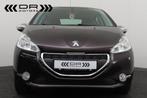 Peugeot 208 1.2  CRUISECONTROL - AIRCO - BLUETOOTH, 0 kg, 0 cilinders, Zwart, 1199 cc