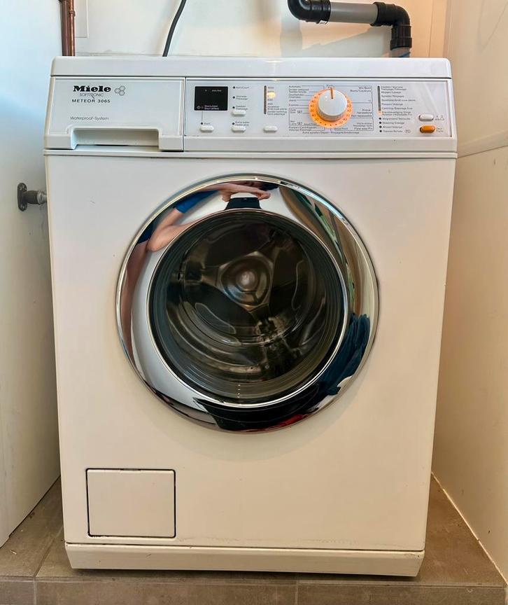 Miele Softtronic Meteor 3065 (W3465) wasmachine, Electroménager, Lave-linge, Utilisé, Chargeur frontal, 4 à 6 kg, 85 à 90 cm, 1200 à 1600 tours