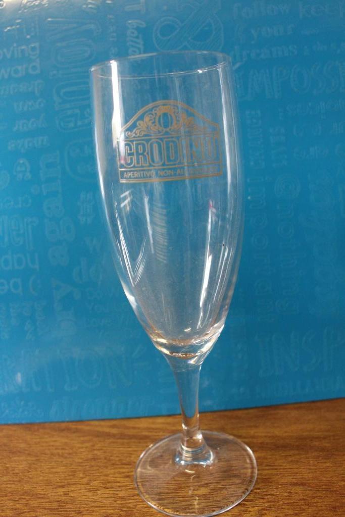 Verre apéritif Crodino sans alcool, Collections, Verres & Petits Verres, Neuf, Autres types, Enlèvement ou Envoi