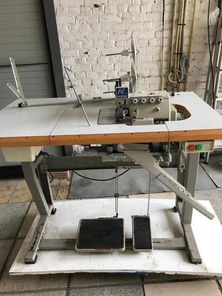 Machine à coudre professionnel, Zakelijke goederen, Machines en Bouw | Overig, Ophalen