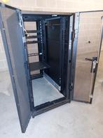 Armoire  APC - Armoire de serveur - Data Rack, Enlèvement, Utilisé, Perforé, Perforé