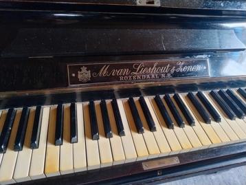Antieke Piano (1910)  M. V. Lieshout & Zonen . TEAB  beschikbaar voor biedingen