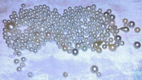lot kralen mix parels +- 273 kralen 190 gram, Hobby en Vrije tijd, Kralen en Sieraden maken, Verzenden