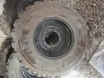 5 jantes et pneus vredestein 500/70/24, Enlèvement
