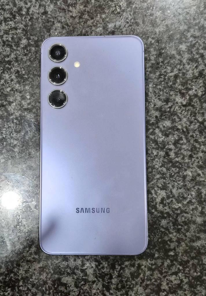 Nouvelle coque pour Galaxy S24+ Plus, Télécoms, Téléphonie mobile | Samsung, Utilisé, Galaxy S24, 256 GB, Écran tactile, Android OS