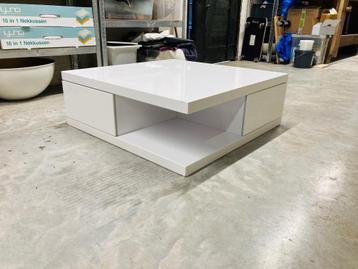 Salontafel 80cm x80cm beschikbaar voor biedingen