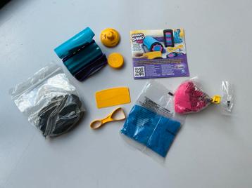 Kinetic sand slice n surprise beschikbaar voor biedingen