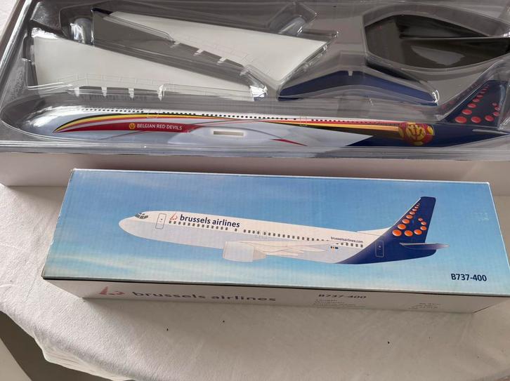 Brussels airlines A330 Red devils, 737-400/A330normal livery, Verzamelen, Luchtvaart en Vliegtuigspotten, Nieuw, Ophalen