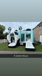 Château gonflable avec toboggan, Hobby en Vrije tijd, Ophalen